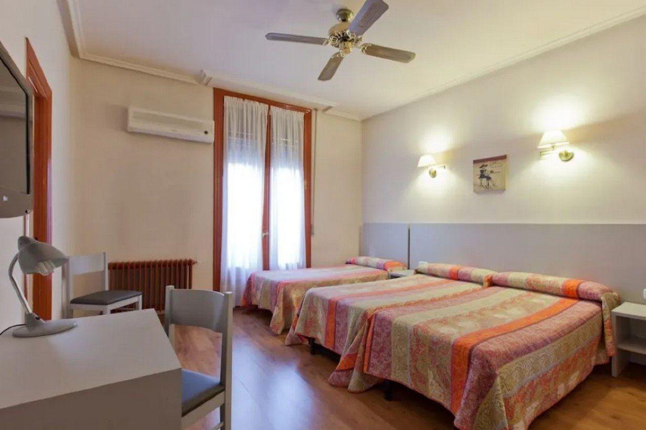 Hostal Andorra Madryt Zewnętrze zdjęcie