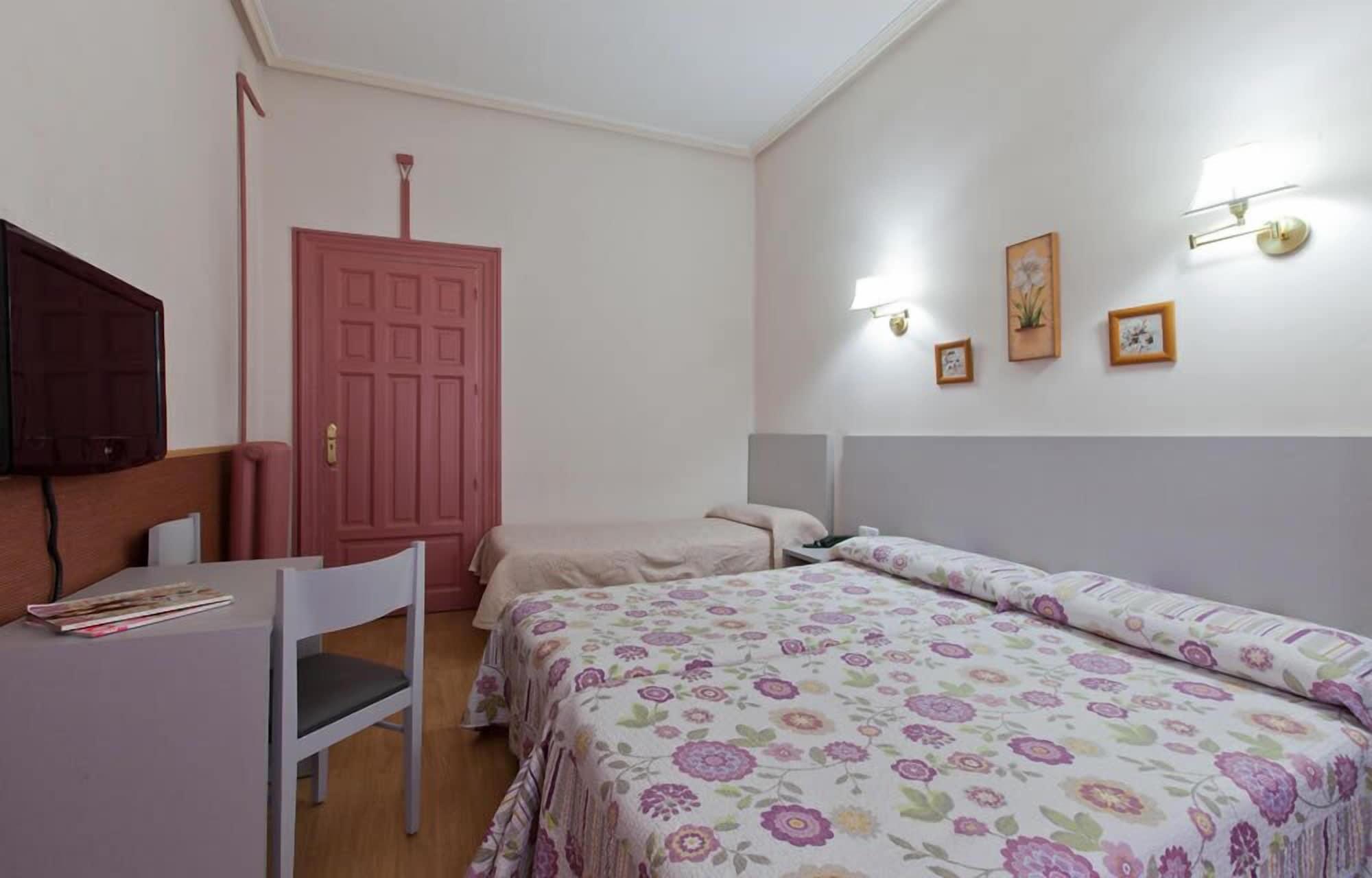 Hostal Andorra Madryt Zewnętrze zdjęcie