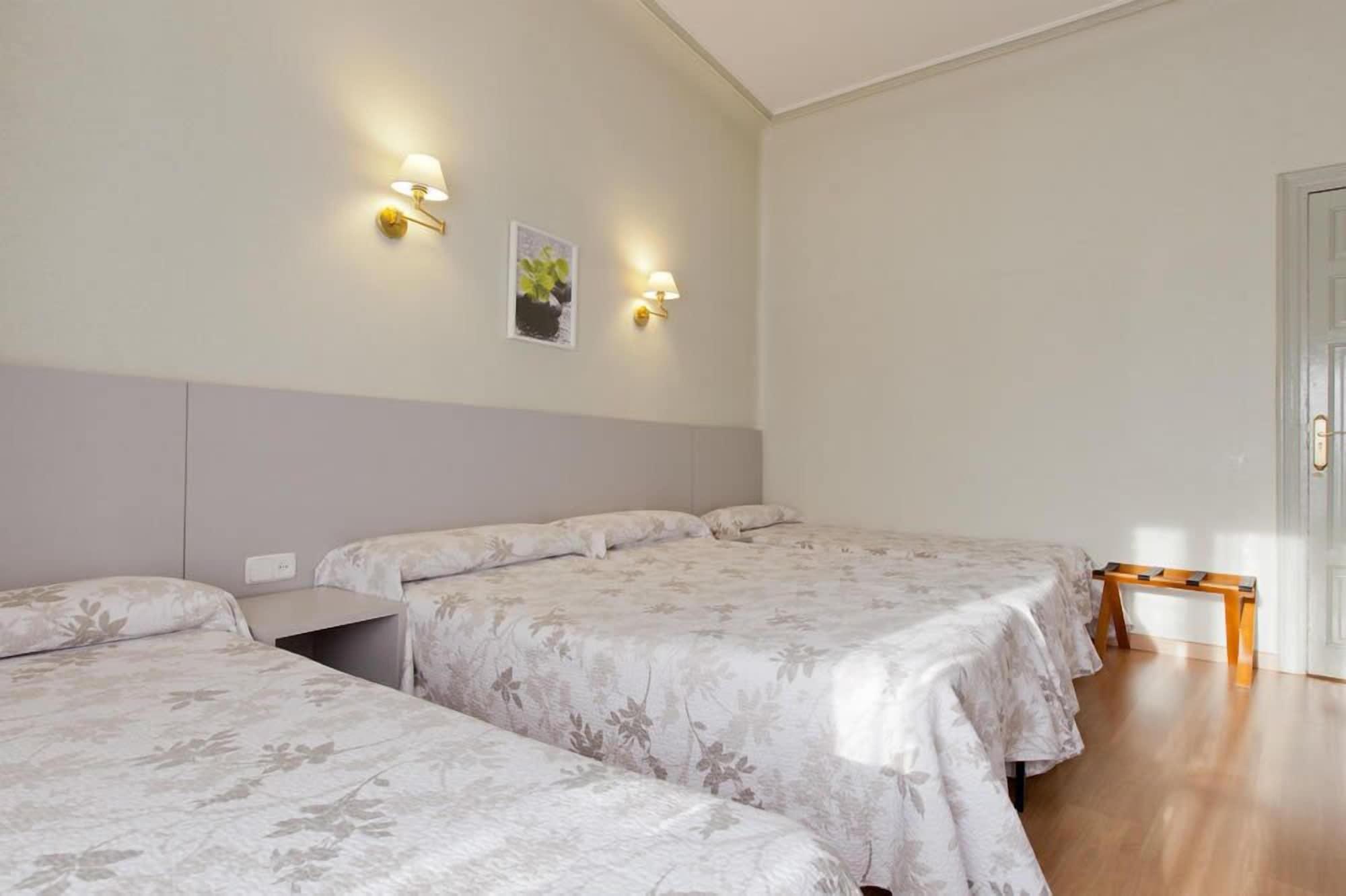 Hostal Andorra Madryt Zewnętrze zdjęcie