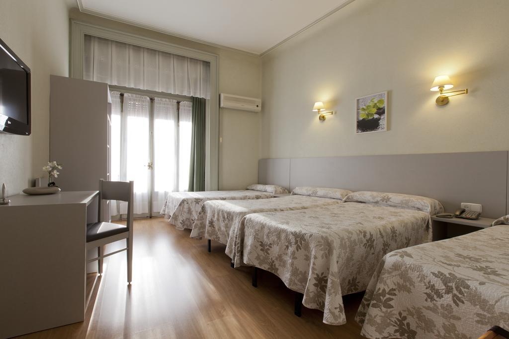 Hostal Andorra Madryt Zewnętrze zdjęcie