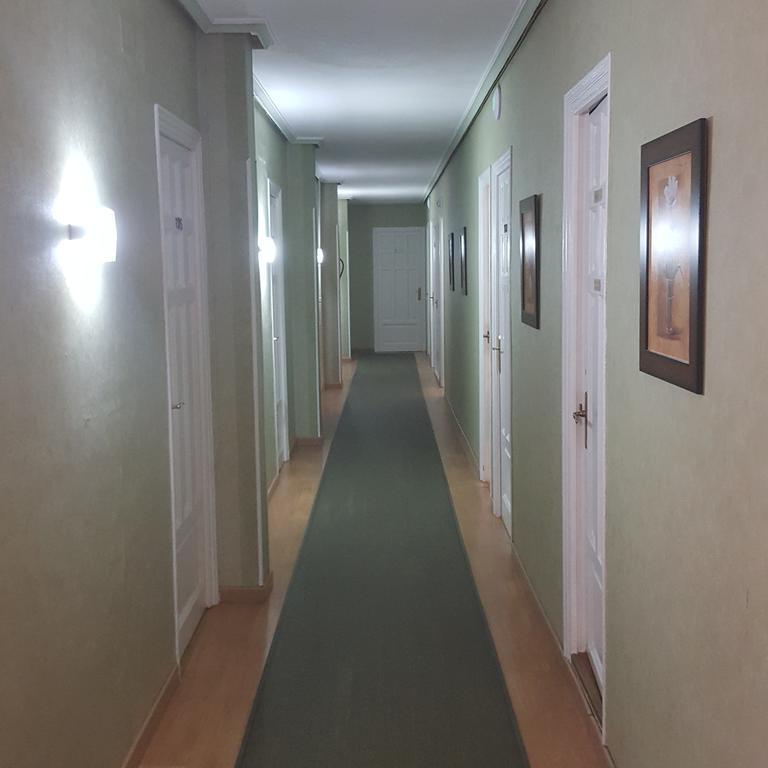 Hostal Andorra Madryt Zewnętrze zdjęcie